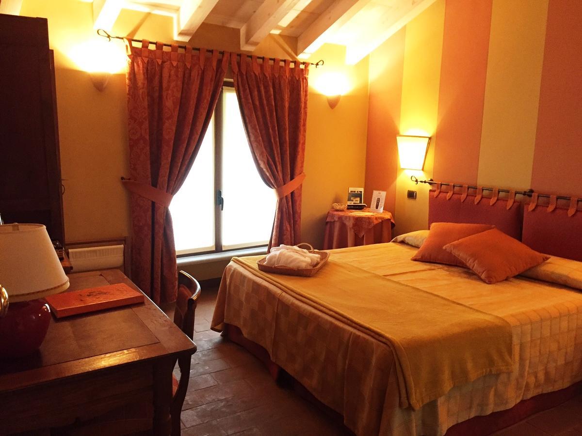 ויג'באנו Hotel Locanda Da Carla מראה חיצוני תמונה